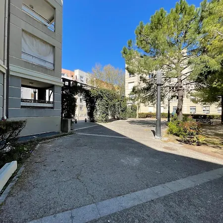 Apartment Le Reveur Au Bord Du Lez